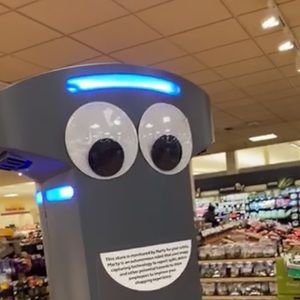 Meet your Posher, Chase